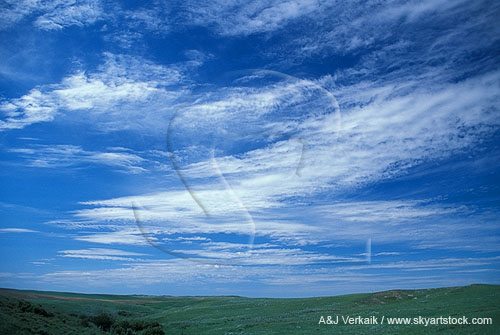 Cloud types, Ci: a web of Cirrus cloud streaks from supercooled water