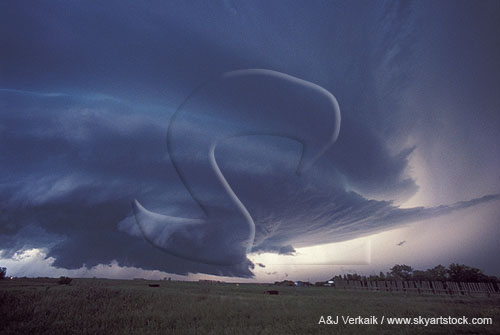 A classic supercell storm shapes and controls flow and clouds