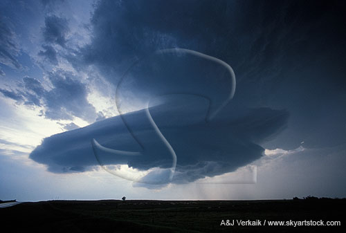 Close view of the strange cloud base under a LP supercell storm