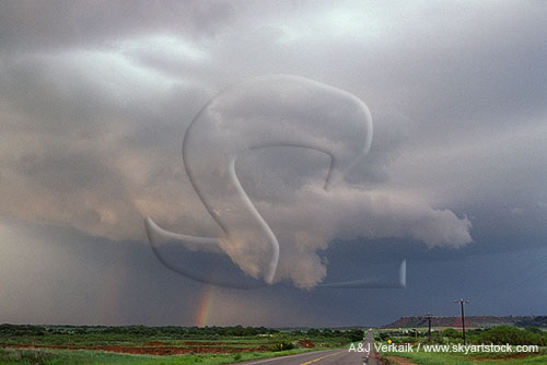 Circular cloud, the rotating mesocyclone of a supercell