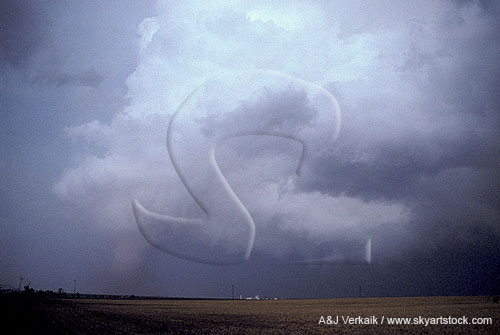 Clouds hide the presence of a strong tornado