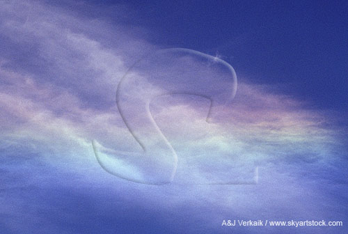 A circumhorizontal arc close-up in a patch of ice-crystal clouds