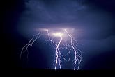 Cloud-to-ground lightning branches with cloud-to-air filaments