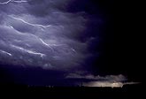 Silvery in-cloud lightning filaments