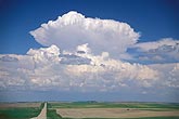 Cloud types, Cb: a small Cumulonimbus cloud rises
