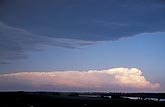 Thunderstorm cloud survival and persistence: storm environment