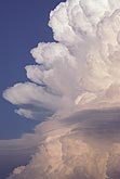 Anvil flange flakes on a sculpted storm cloud
