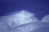 Detailed look at the shape of Pileus clouds and air motion