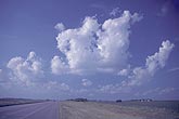 Cloud types, Cu: Cumulus clouds on a warm, hazy and humid day