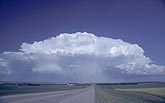Storm cloud evolution: rain curtain and propagation